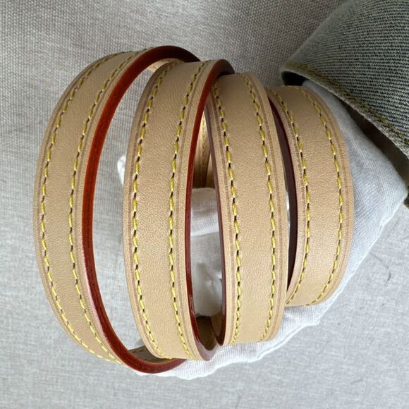 Louis Vuitton Women Pre-Loved Bag Brand New Condition - Picture 2 of 9